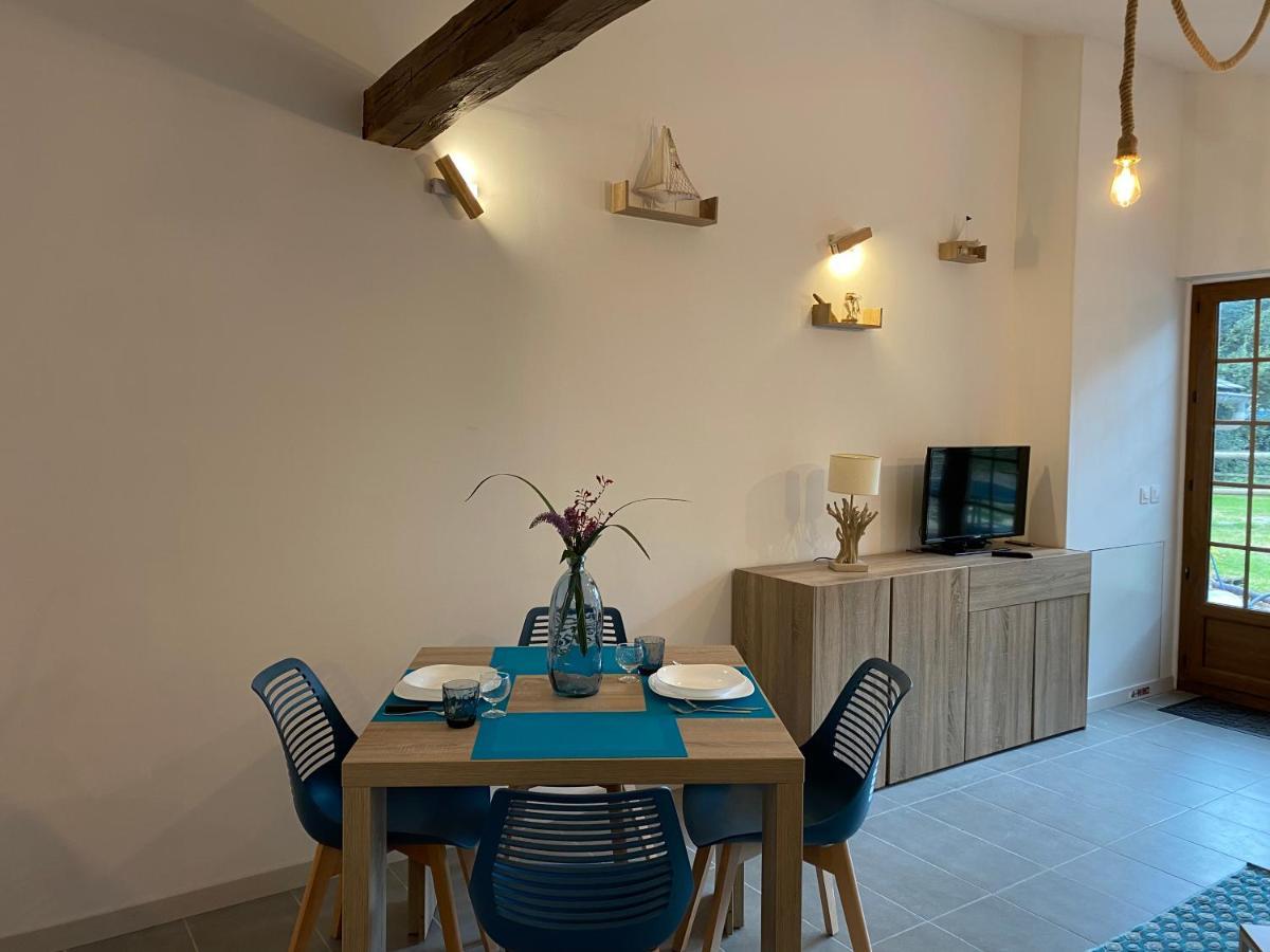 Les 4 Seasons, Agreable Gite Avec Terrasse Et Jardin La Croix Bigot Ngoại thất bức ảnh